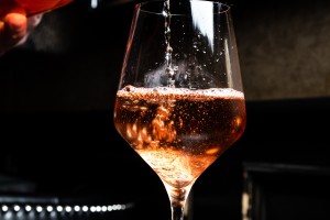 Alcohol kevin kelly PPneSBqfCCU unsplash